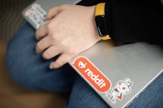 AI重塑营销搜索格局之际，Reddit竭力维持自身本色